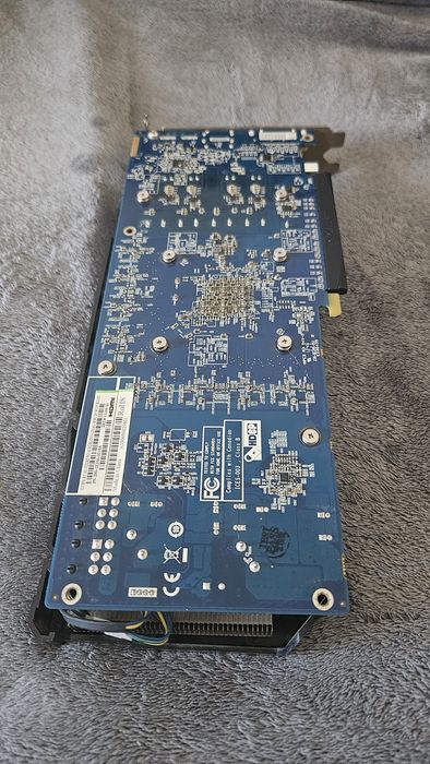 vand placa video amd hd 7870 dual-x 2gb vram