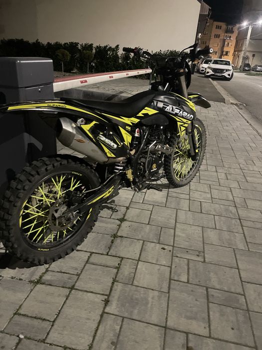 Vand motocross alfarad 250 4 t model t 7 cu 30 ore de funtionare