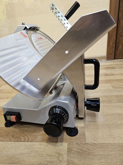 Колбасорезачка Слайсер