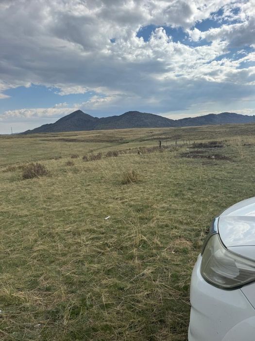 Жер қора жайымен сатылады