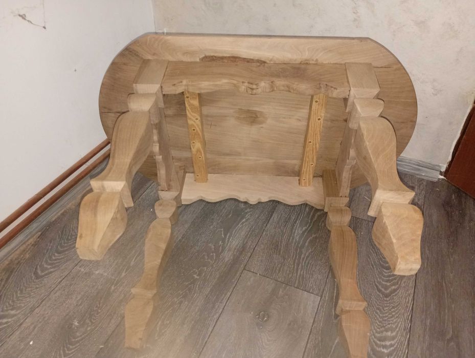 Măsuța de cafea nuc