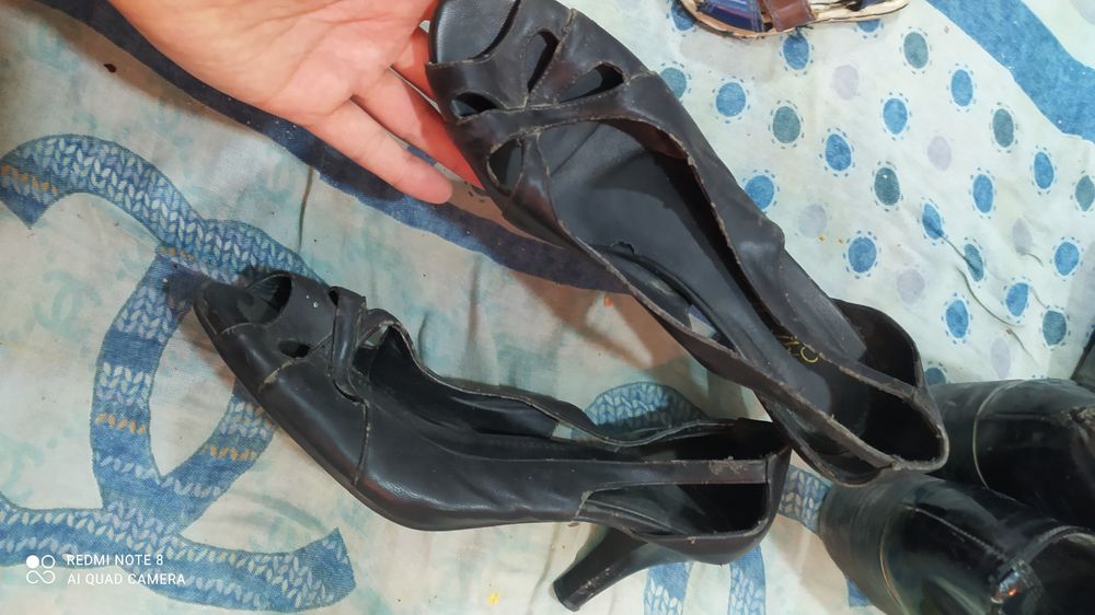 Arzan ayaq kiyimler 39-40