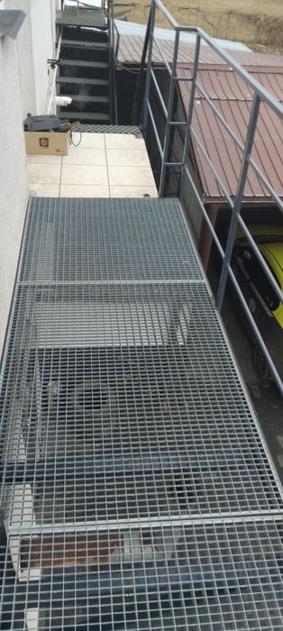 Grătare zincate la diferite dimensiuni