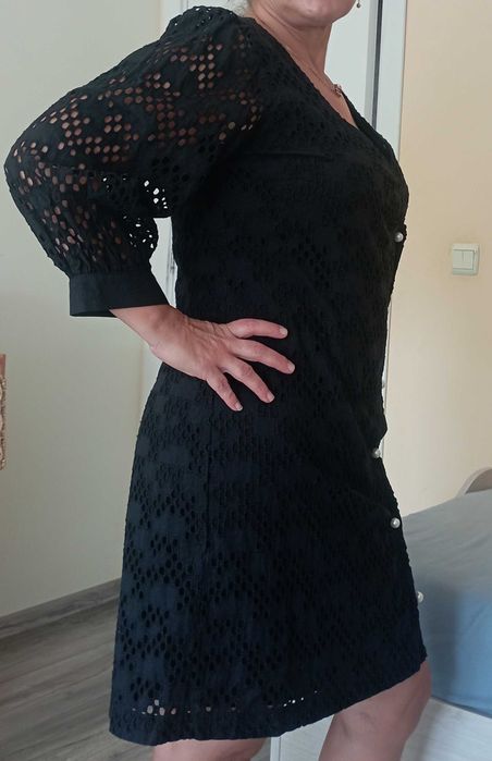 Красиви  нови рокл,и  Zara / JUST