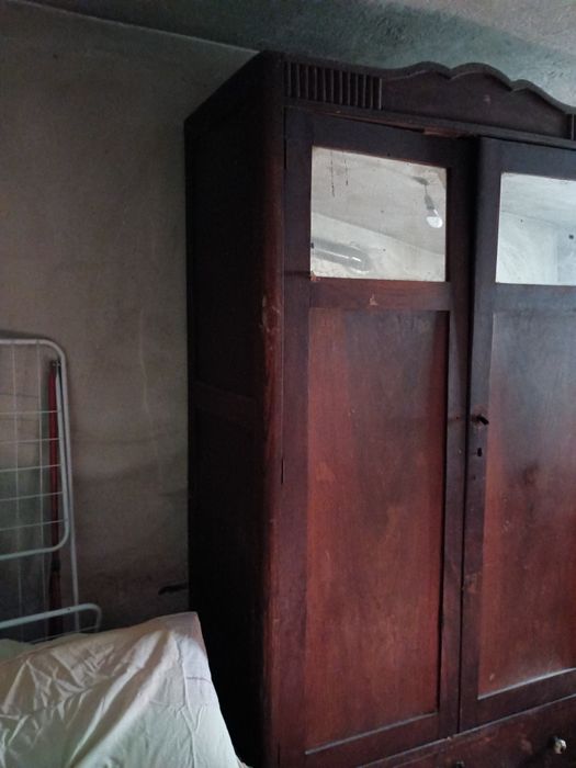 Дървен гардероб -160лв