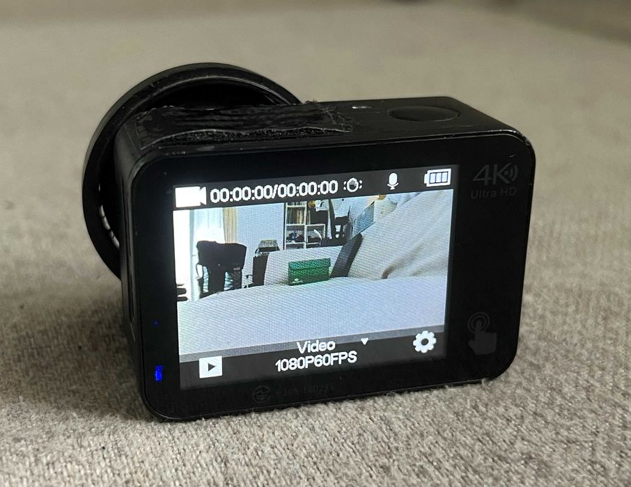 Camera sport COOAU 4K cu ecran tactil Wi Fi, 2 baterii, functionala