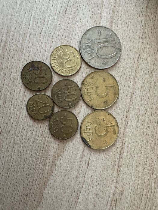 Лот от много монети