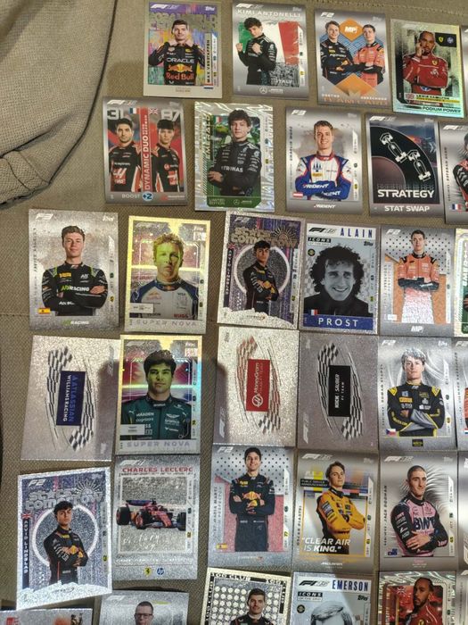 Карти F1 2025 ATTAX