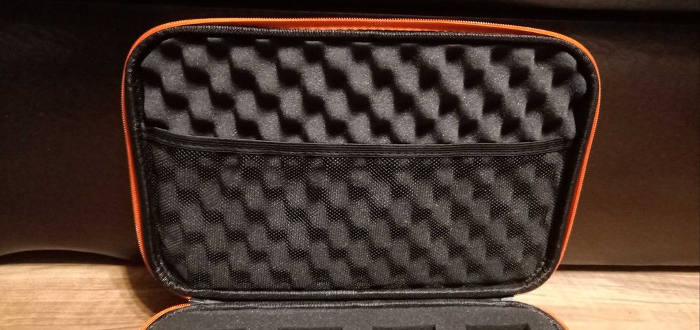 Луксозен куфар за 8 часовника