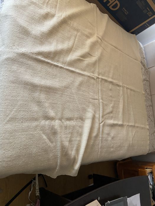 Колекция ,,Етно уют”- автентични вълнени изделия и ръчно тъкани шедьов