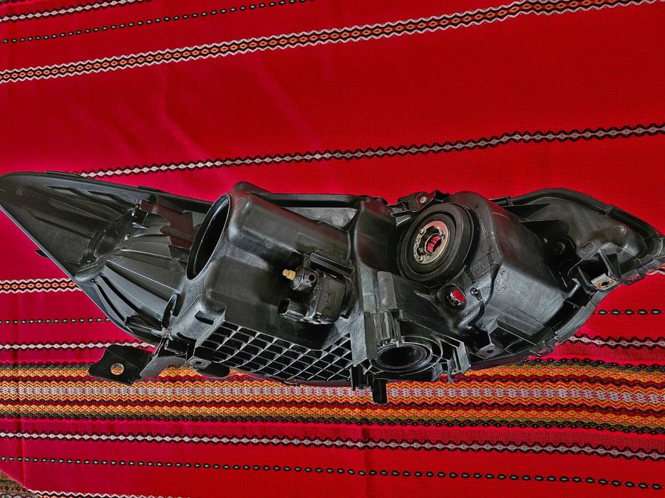 Оригинален Ксенонов фар Хонда Акорд