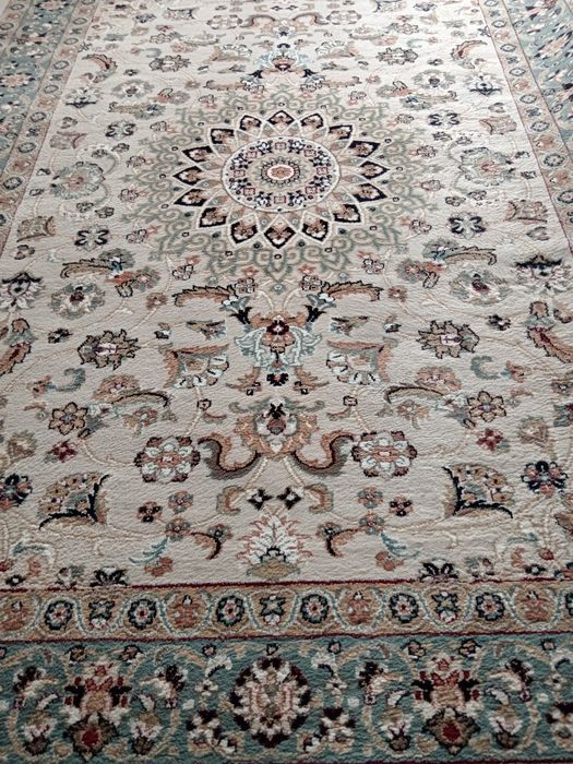 Продам натуральный ковёр