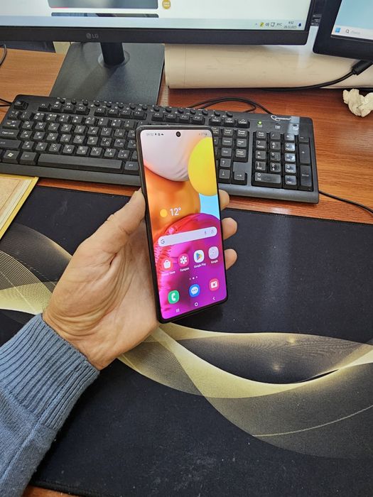 Samsung 71 6/128gb(2022) ideal iwlawi zur aybi yuq tozza telefon