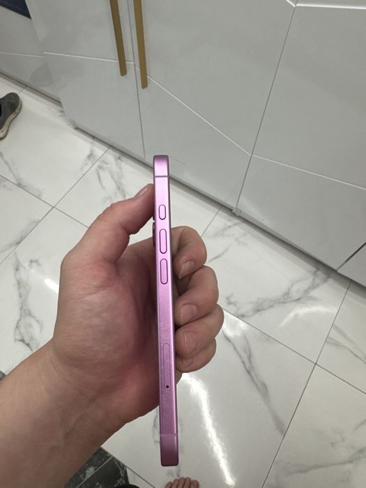 Продается Iphone 16