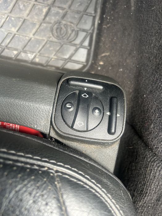 НА ЧАСТИ Mercedes E270 CDI Auto