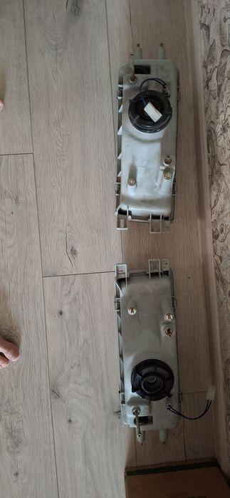 Фары Ниссан Блюбирд