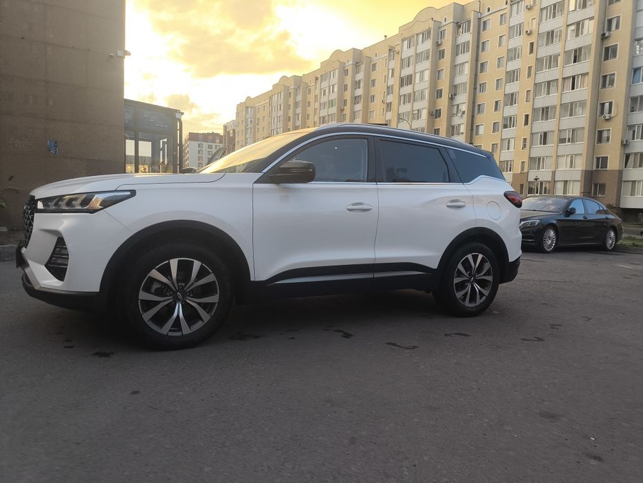 Автомобиль б/у Черри Тигго 7 про