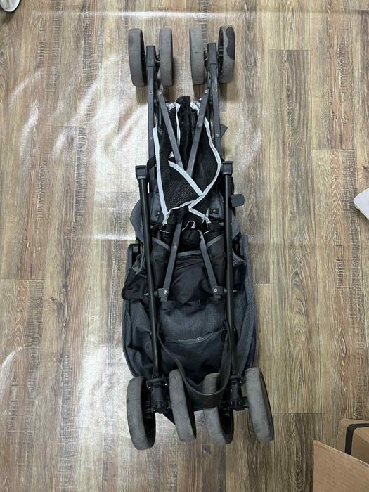 Детска количка в