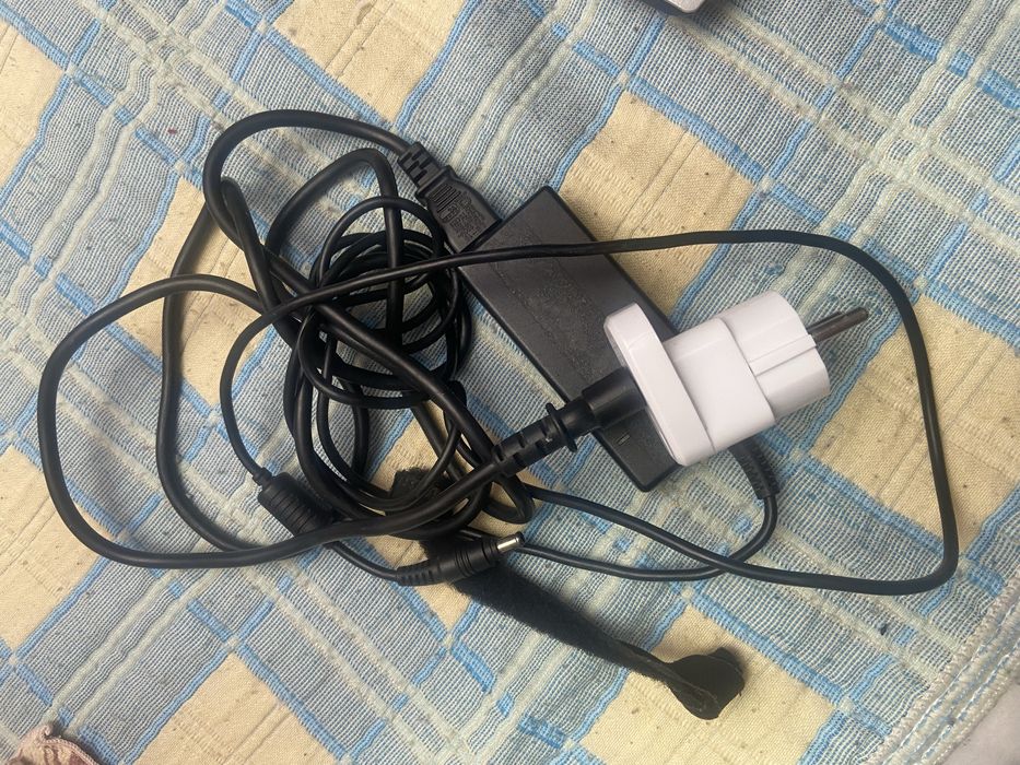 laptop samsung intretinut office sau uz personal