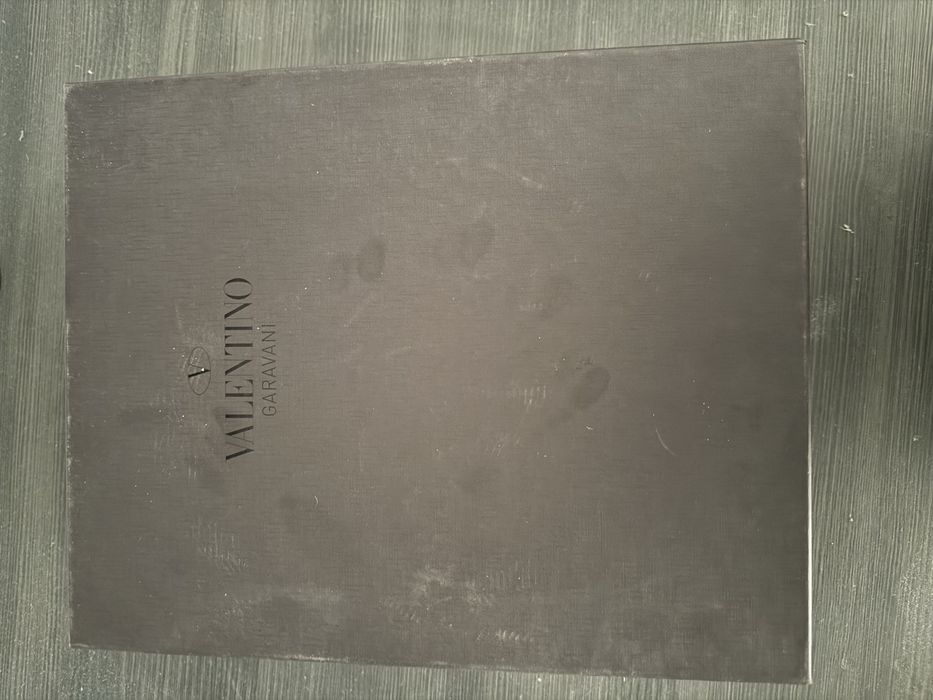 Adidasi Valentino Garavani, marimea 41