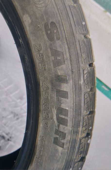 Продам зимнюю резину Sailun