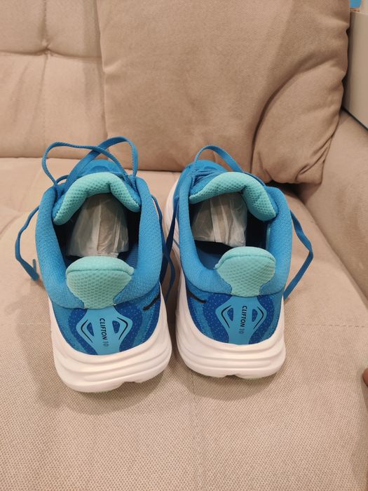 Hoka Clifton 10 NOI