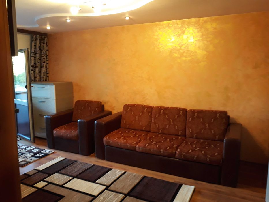 inchiriez apartament 2 camere