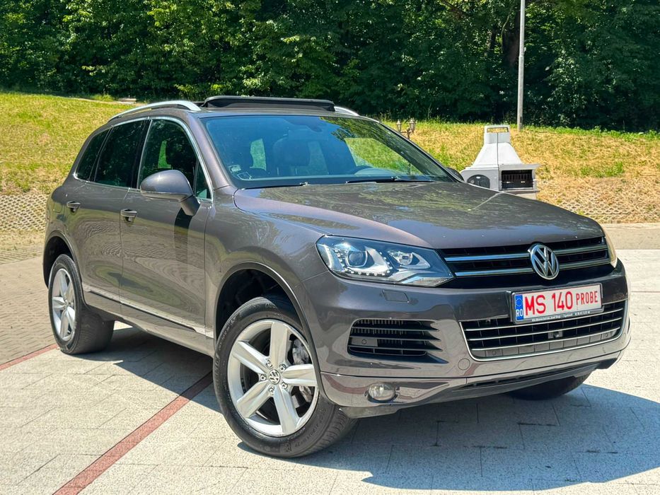 Volkswagen Touareg - 2011 - 3.0 TDI - Cod motor CASA - 240 cp - Euro 5 - Bi-Xenon - Piele - Navi - Cash sau Rata
