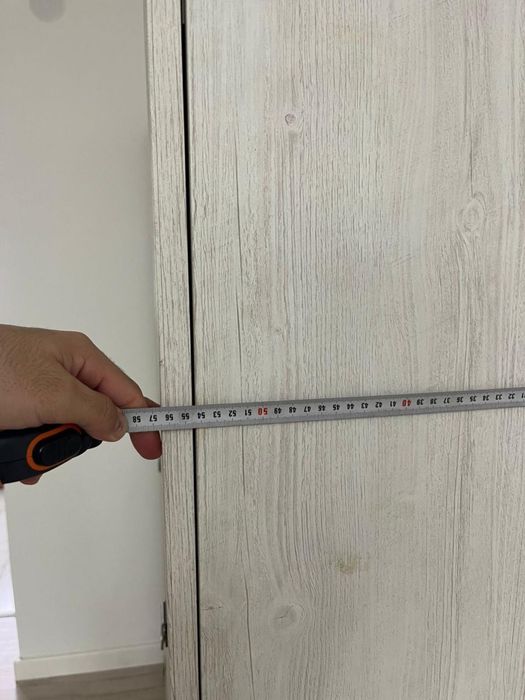 Шкаф өте жақсы жағдайда