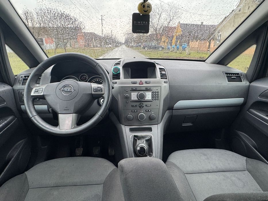De vanzare Opel Zafira