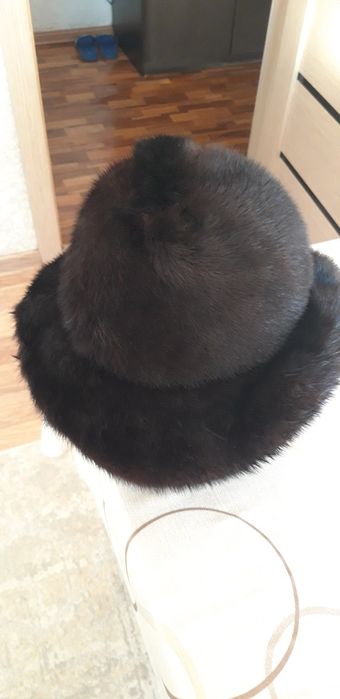 Продам женскую норковую шапку