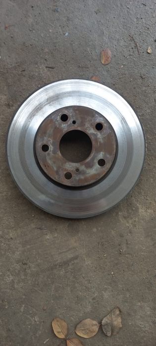 Суппорт На Тойота 30, американец, 2.4 объем