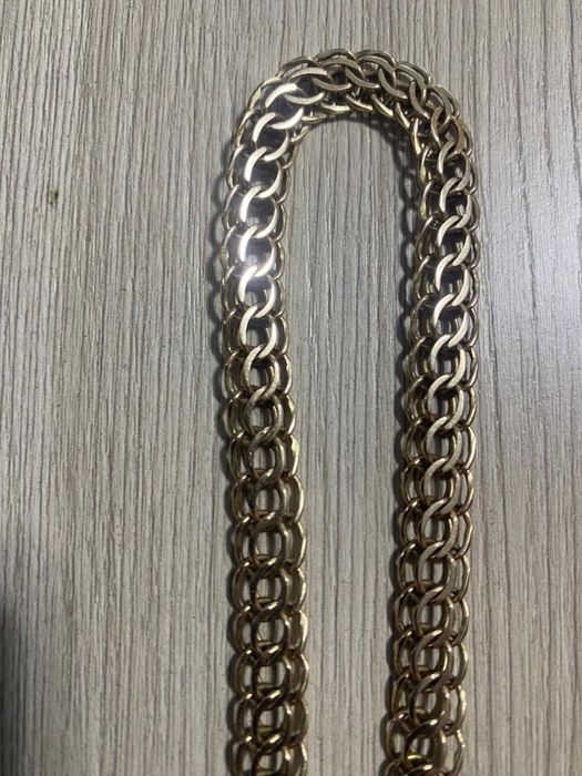 Продам золотую цепочку