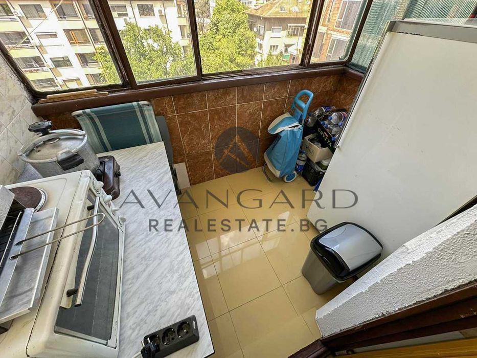 оф.23070 Просторен тристаен/ Каменица 1