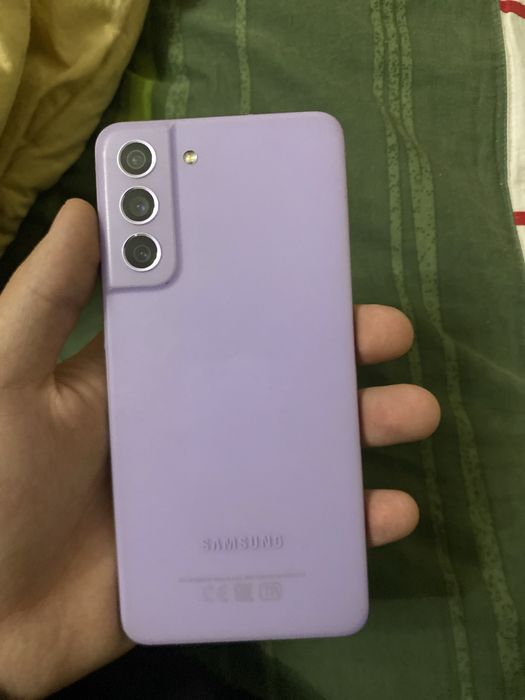 Самсунг S21 Fe не включается экран