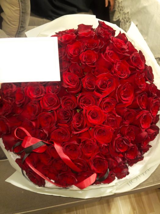 Красный роза 101 штук