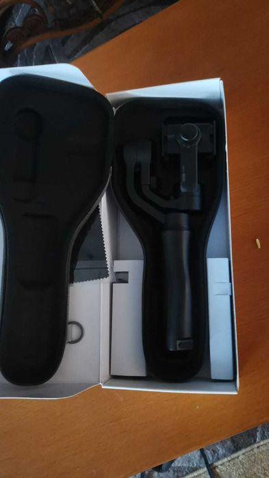 Stabilizator Giroscopic Zhiyun Smooth-Q