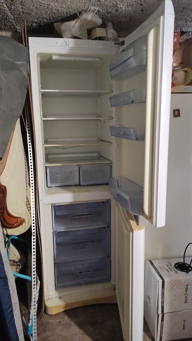 Хладилник indesid