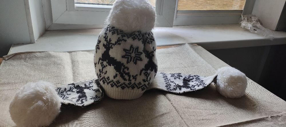 Шапка вязаная с оленем