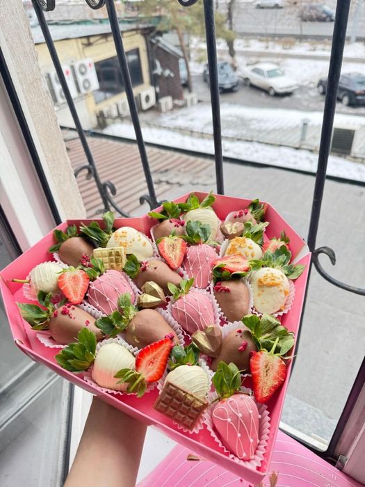 Клубника в шоколаде ввиде сердечки