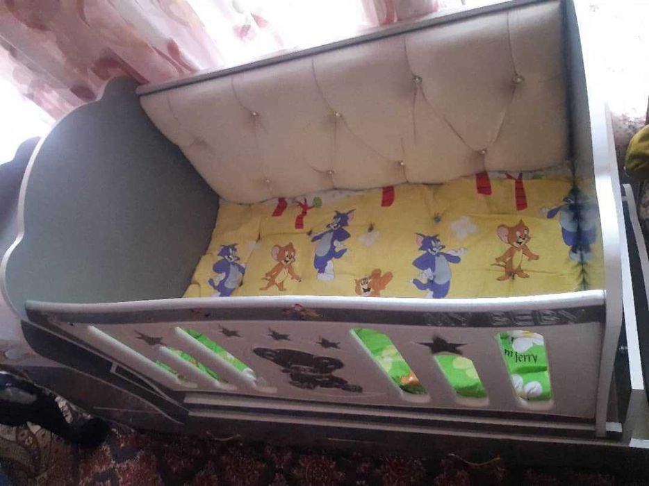 Детский кровати и колыбель