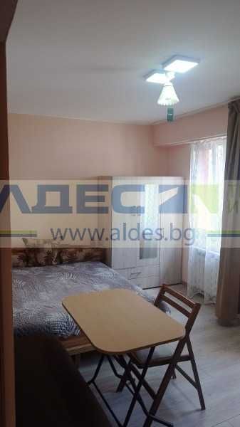 Дава се под наем Двустаен апартамент в София, Банишора - 73 кв.м за 586.5 € - Снимка #2