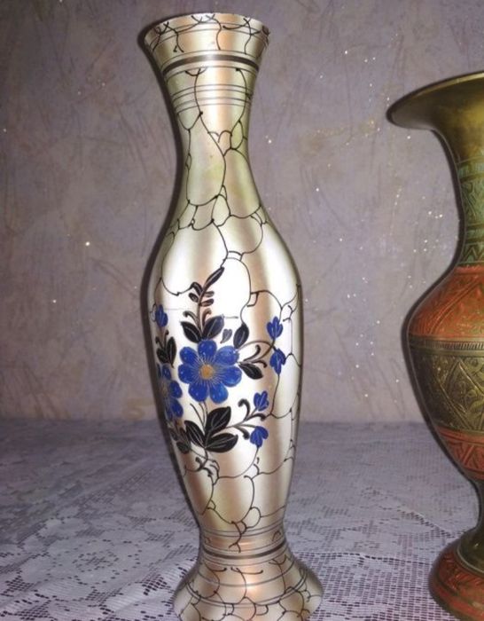 Продаются индийские вазы