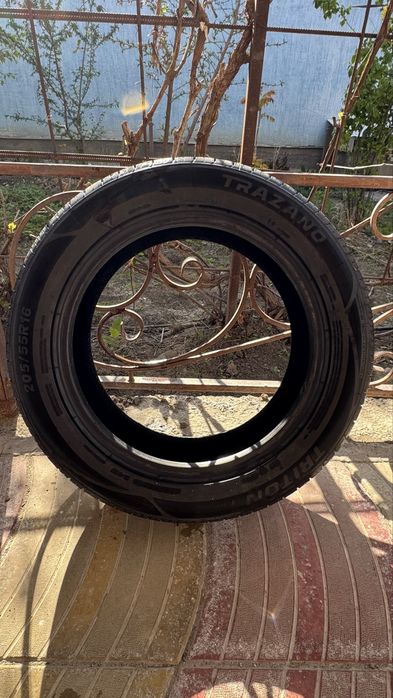 Продам шину 205/55/R16