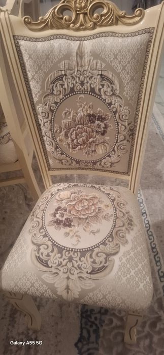Стол,стулья жағдайы өте жақсы.