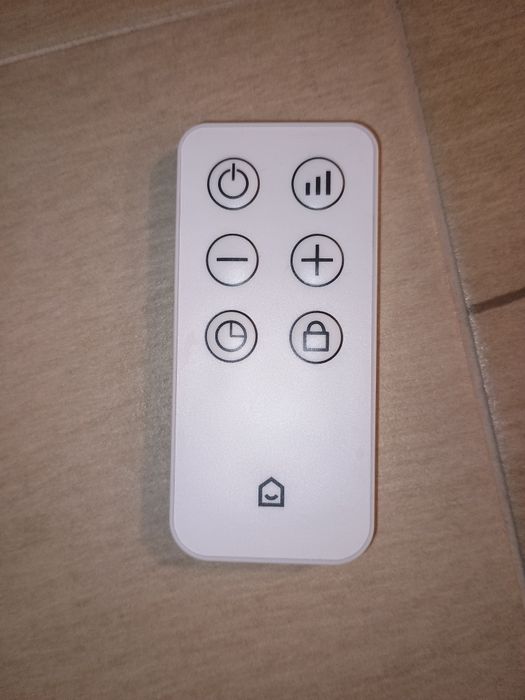 Calorifer  ceramic ,2200 w,nu usucă aer în încăpere ,temperatura conto