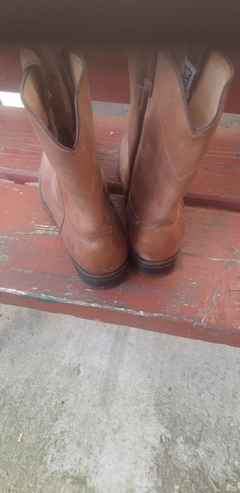 Vand cizme din piele