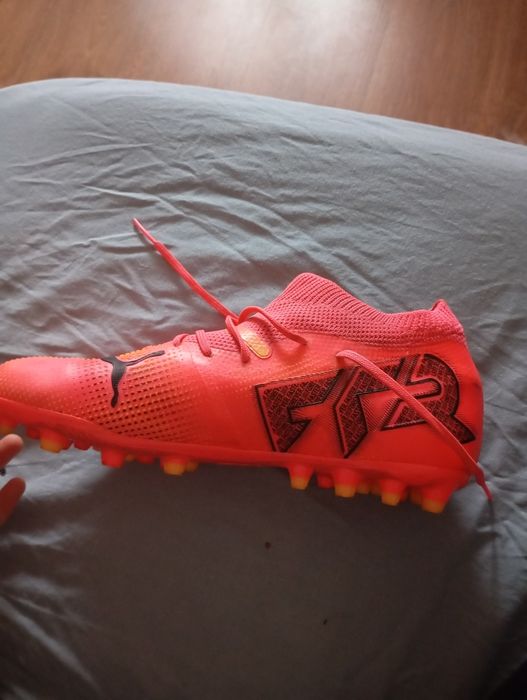 Vand ghete de fotbal puma future marimea 37