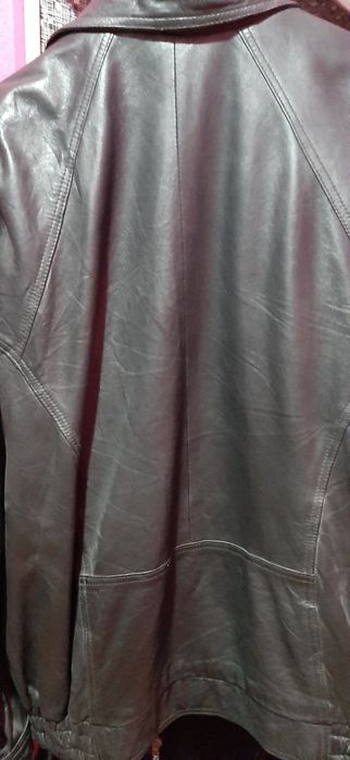 Куртка мужская кожанная размер XL черная в хорошем состоянии