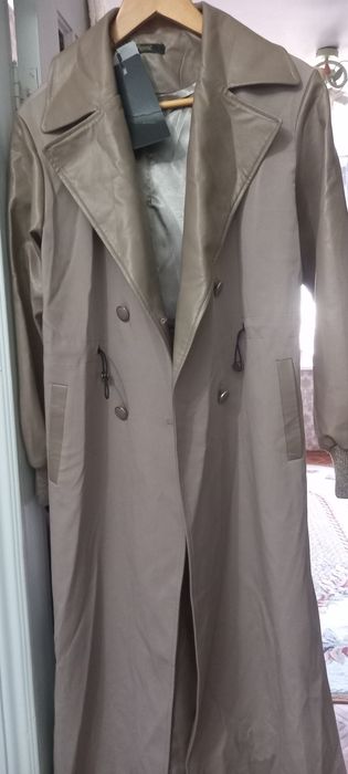 Продам плащ новый